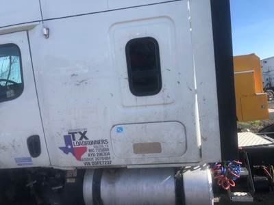 Freightliner Cascadia 125 Sleeper Part