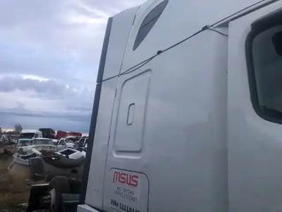 Freightliner Cascadia 126 Sleeper Part