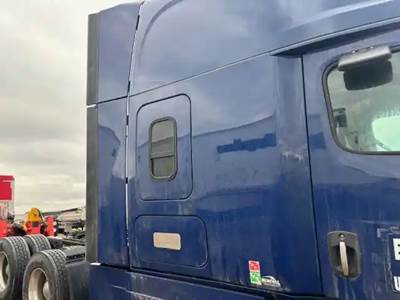 Freightliner Cascadia 126 Sleeper Part