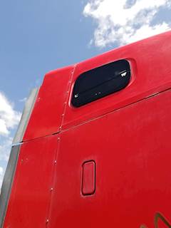 Freightliner Columbia 120 Sleeper Part