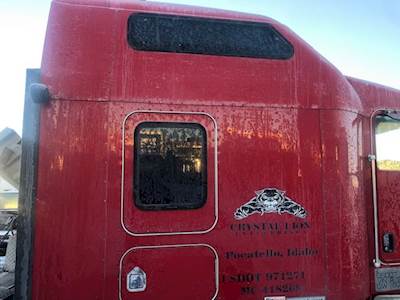 Kenworth T600 Sleeper Part