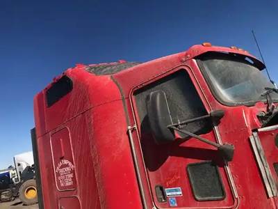 Kenworth T600 Sleeper Part
