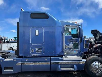 Kenworth T600 Sleeper Part