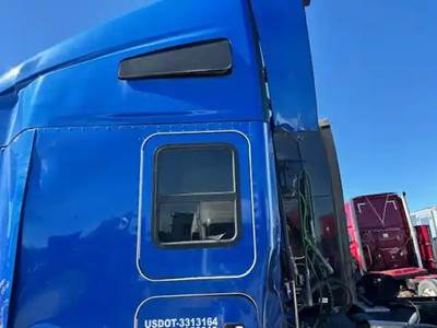 Kenworth T680 Sleeper Part