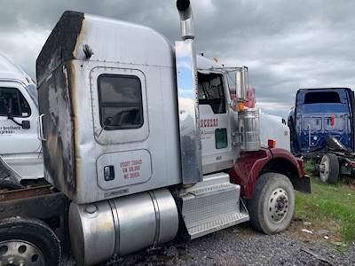 Kenworth T800 Sleeper Part