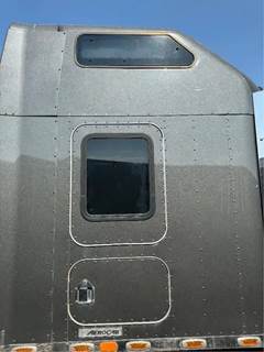 Kenworth W900L Sleeper Part
