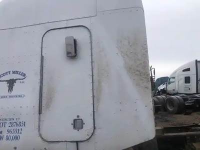 Peterbilt 379 Sleeper Part