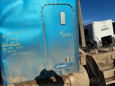 Peterbilt 379 Sleeper Part