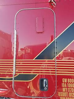 Peterbilt 386 Sleeper Part