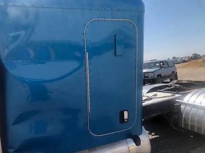 Peterbilt 386 Sleeper Part