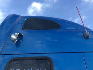 Peterbilt 387 Sleeper Part