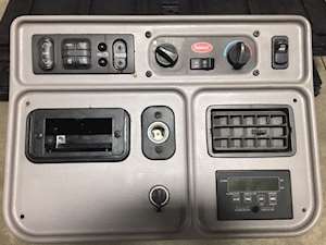 Peterbilt 387 Sleeper Part