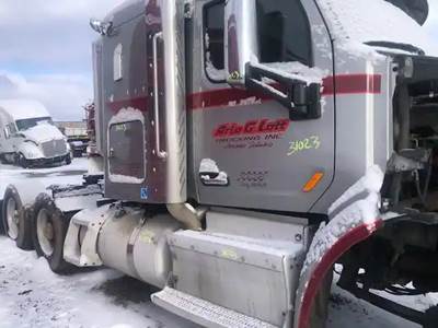 Peterbilt 579 Sleeper Part