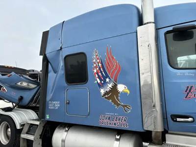 Peterbilt 579 Sleeper Part