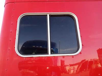 Peterbilt 579 Sleeper Part