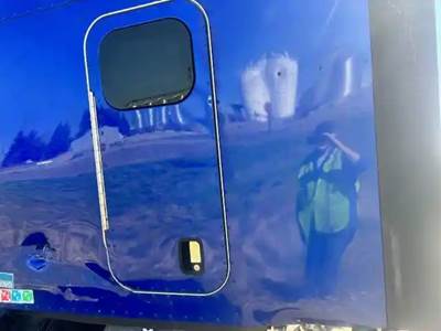 Peterbilt 579 Sleeper Part