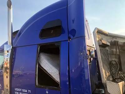 Western Star 4900FA Sleeper Part for a 2020 Western Star 4900 FA