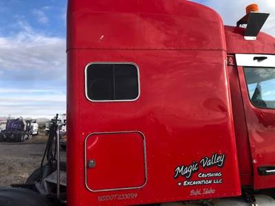 Peterbilt 567 Sleeper