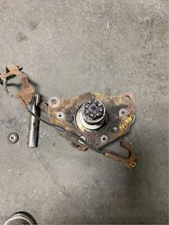 Isuzu NPR Right Spindle