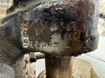 Peterbilt 379 Right Spindle