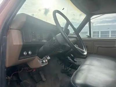 Ford F-800 Steering Column for a 1988 Ford F800