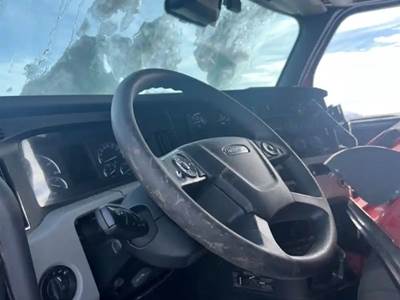 Freightliner Cascadia 126 Steering Column