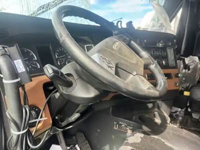 Freightliner Cascadia 126 Steering Column