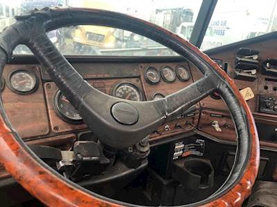 Freightliner FLD112 Steering Column