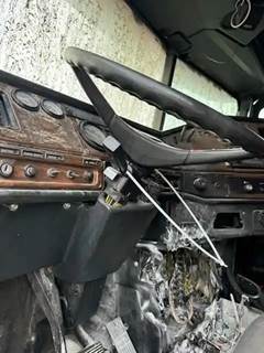 Freightliner FLD120 Steering Column