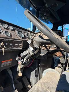 Freightliner FLD120 Steering Column