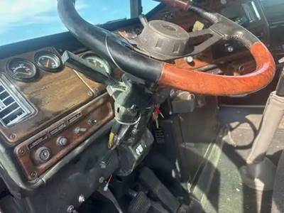 Freightliner FLD120 Steering Column