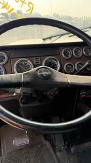 Freightliner FLD120 Steering Column