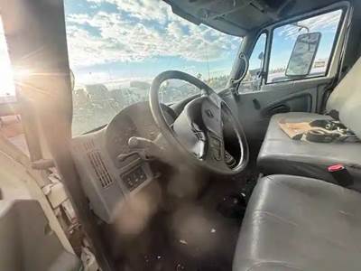 International 4300 Steering Column