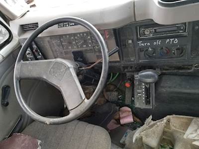 International F4900 Steering Column for a 1995 International F-4900