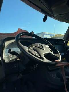 International LA617 Steering Column