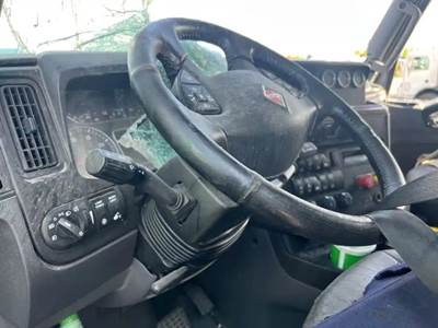 International LT625 Steering Column