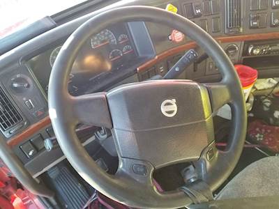 Volvo VNL Steering Column