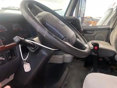 Volvo VNL Steering Column