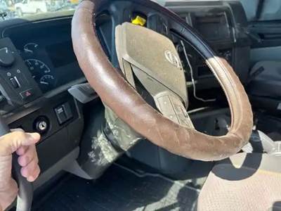 Volvo VNL Steering Column
