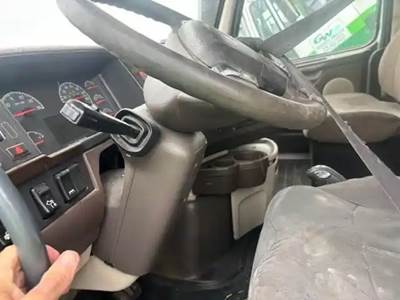 Volvo VNL Steering Column