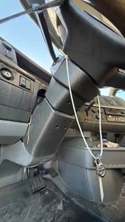Volvo VNL Steering Column