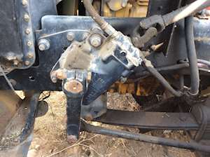 TRW/ROSS Steering Gear / Rack for a 2000 Freightliner FLD120SD