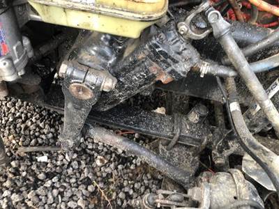 TRW/ROSS Steering Gear / Rack for a 2011 Freightliner Cascadia 125
