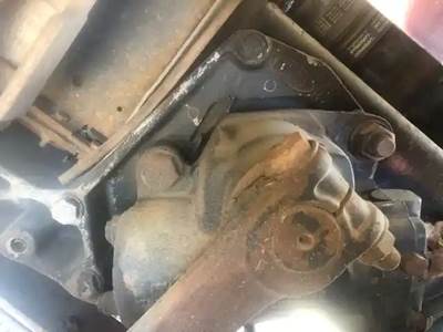 TRW/ROSS Steering Gear / Rack for a 1997 Peterbilt 379