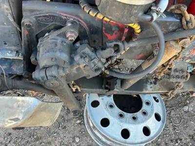 TRW/ROSS Steering Gear / Rack for a 2005 Peterbilt 379