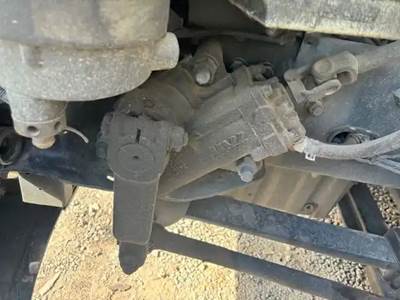 TRW/ROSS Steering Gear / Rack for a 2018 Freightliner Cascadia 126