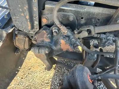 TRW/ROSS Steering Gear / Rack for a 1999 Freightliner FLD120 CLASSIC