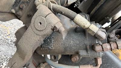 TRW/ROSS Steering Gear / Rack for a 1996 Volvo AUTOCAR ACL64