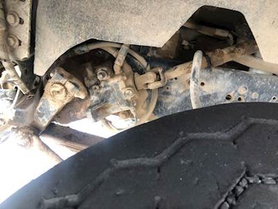 TRW/ROSS Steering Gear / Rack for a 1997 Ford LT9000