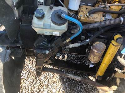 TRW/ROSS Steering Gear / Rack for a 2004 Freightliner M2 106